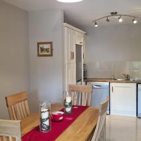 2 Bedroomed Ground Floor Apartment Kenmare Exterior foto