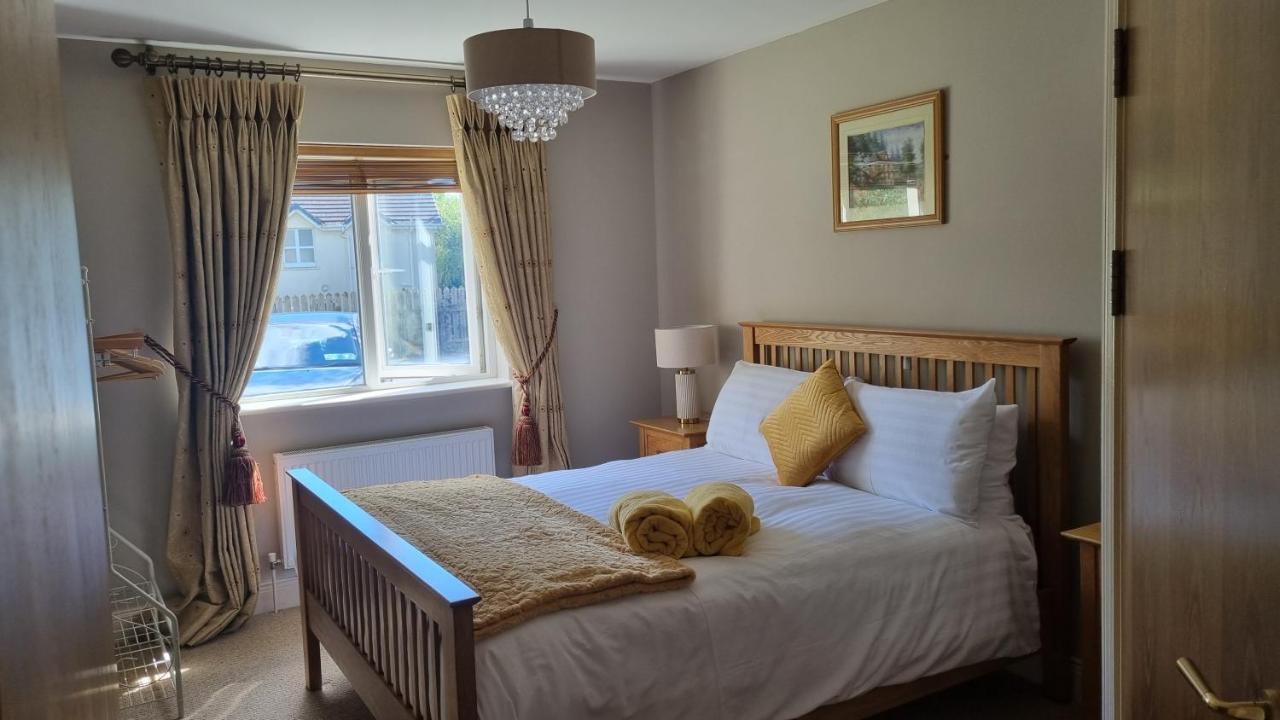 2 Bedroomed Ground Floor Apartment *